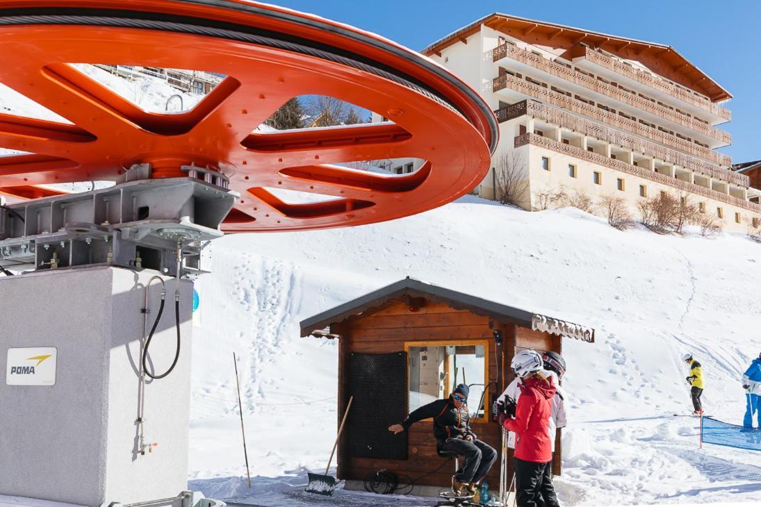 Langley Hotel Le Petit Prince Alpe d'Huez Екстер'єр фото