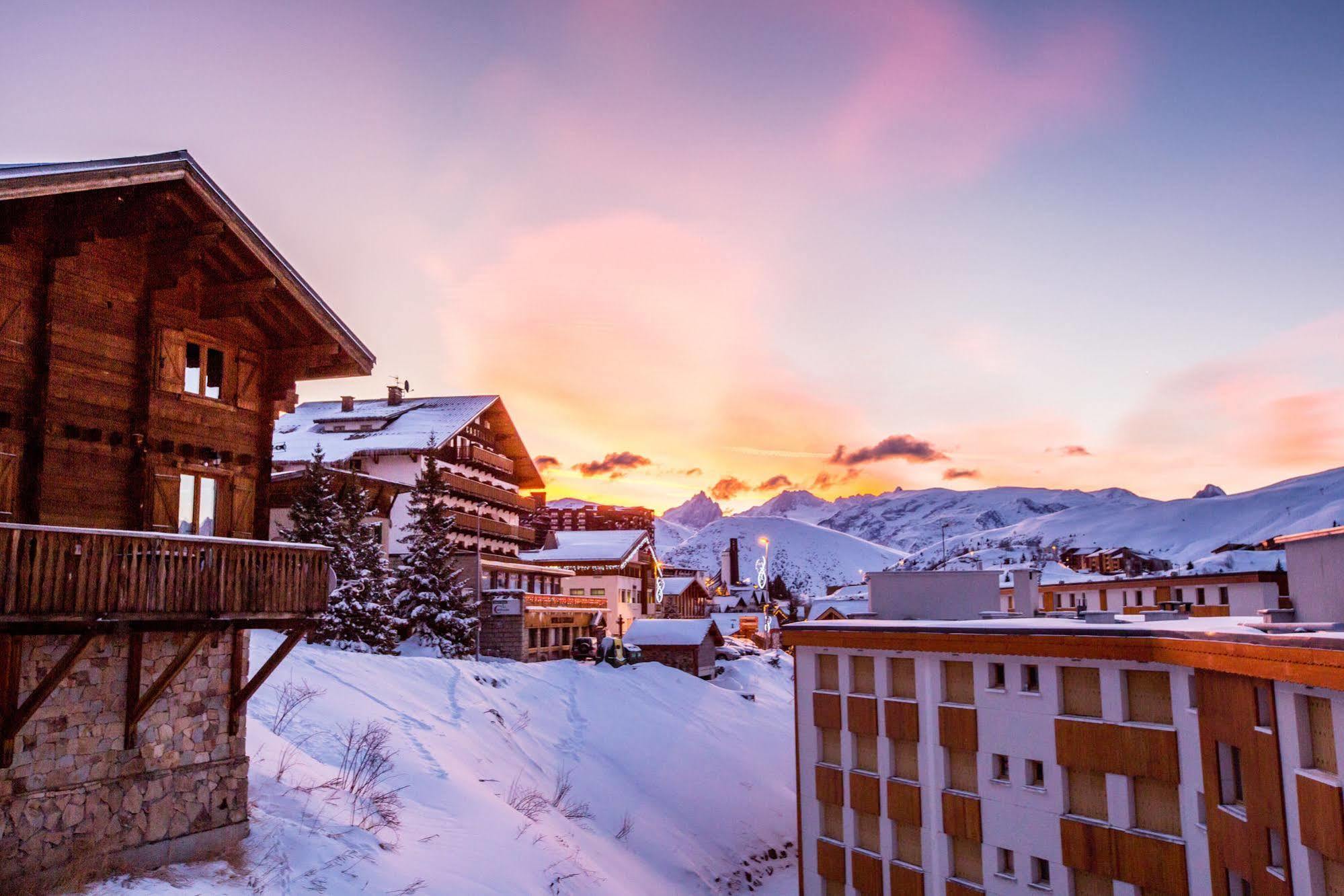 Langley Hotel Le Petit Prince Alpe d'Huez Екстер'єр фото